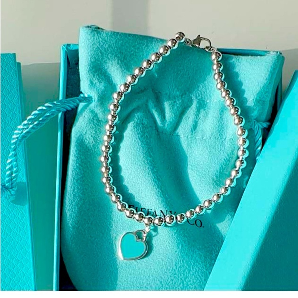 NWT Auth TIFFANY & CO.Heart Tag Bead Bracelet  Never worn  Box and bags included